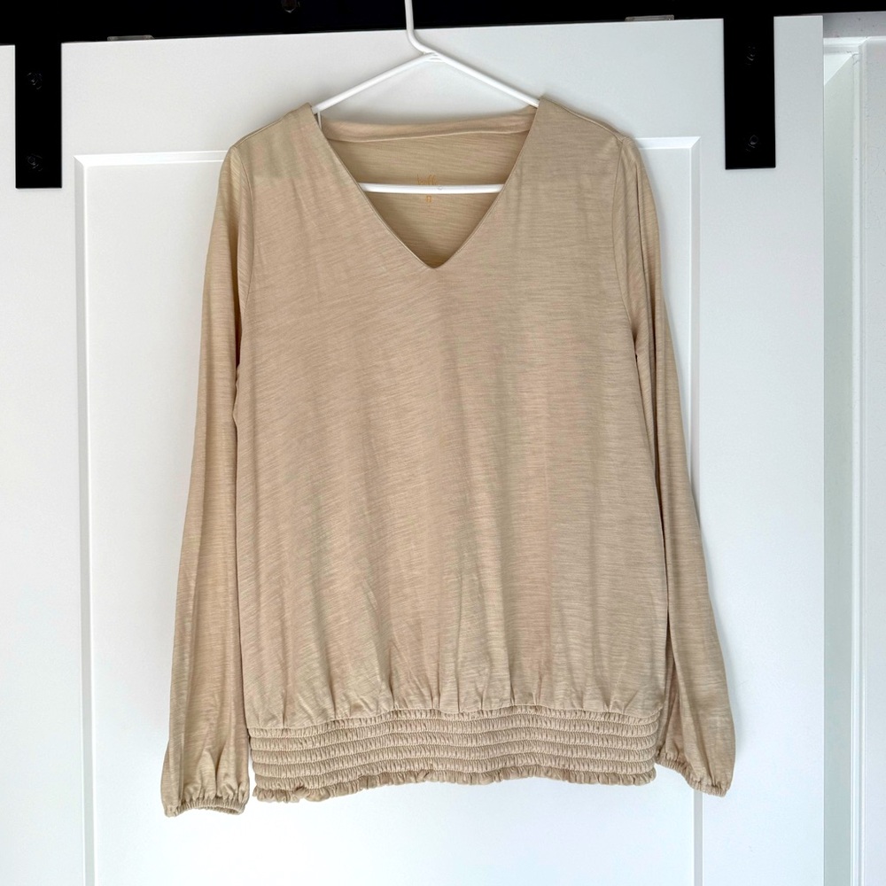 Belle by Kim Gravel Women's Top Sz M Slub Knit Smocked Waist V Neck
